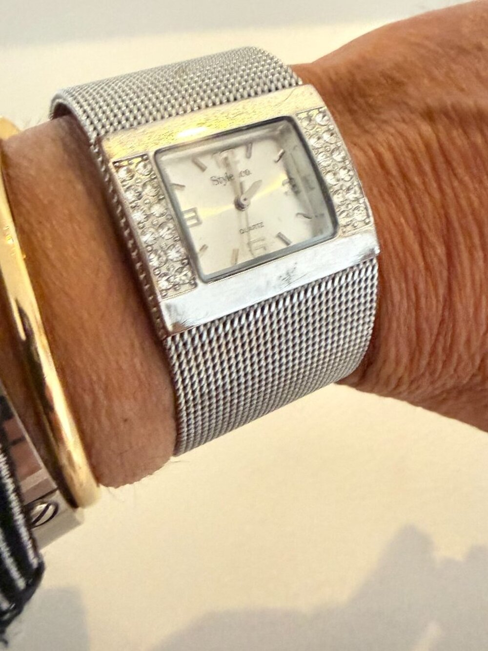 VINTAGE STYLE & CO RHINESTONE SQUARE DIAL WIDE MESH BAND WATCH SC118